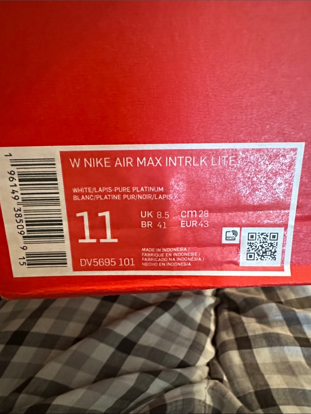 Nike - Picture 9 of 9